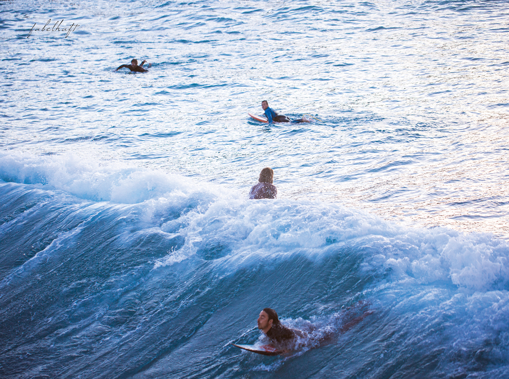 surfer mallorca calla domingo waves welles beach holiday urlaub spring ocean meer spanien 2