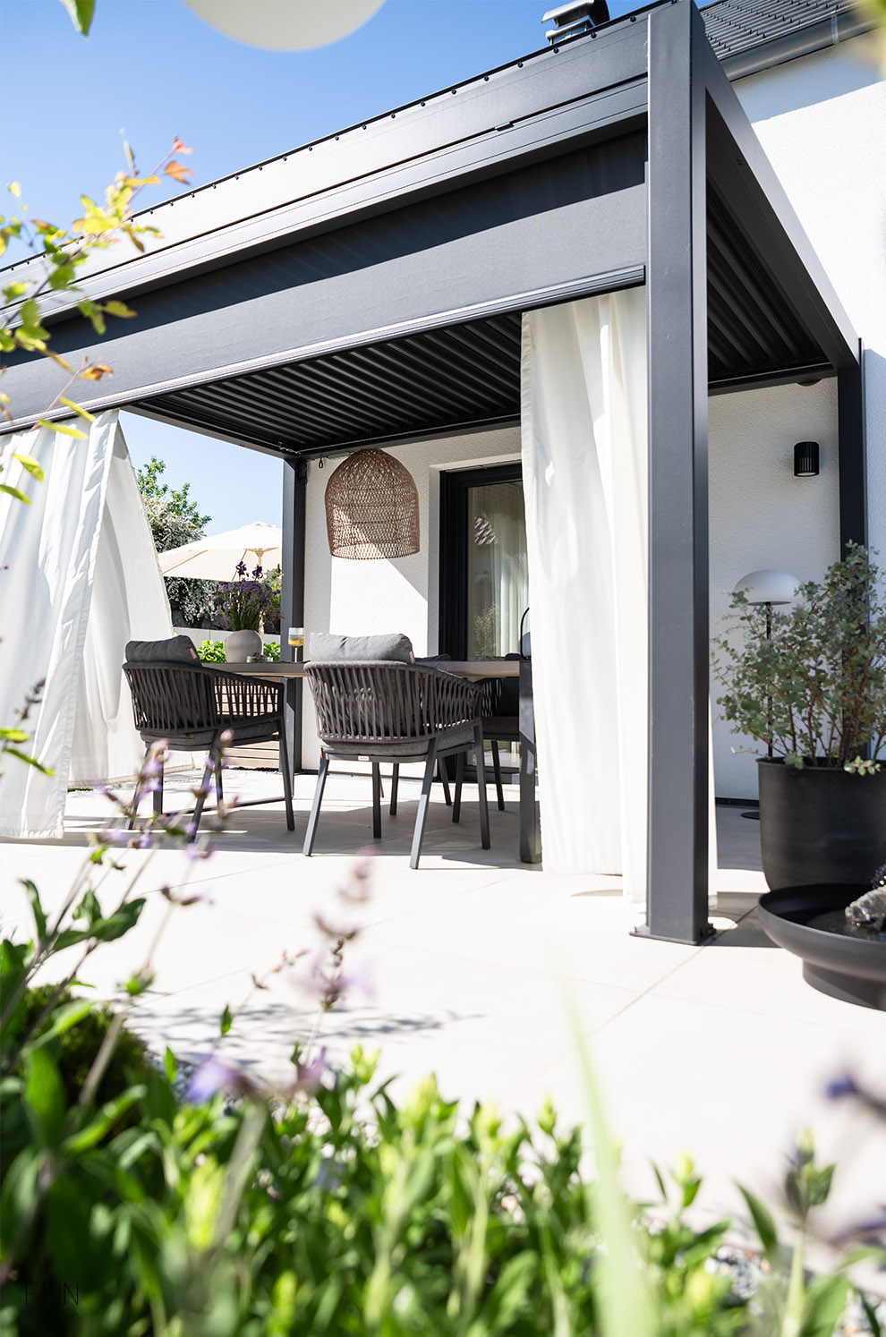 Garten Pergola Mai 2025